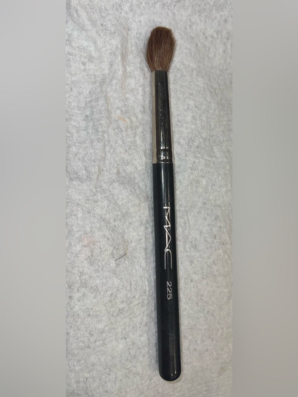 MAC 225 Makeup Brush